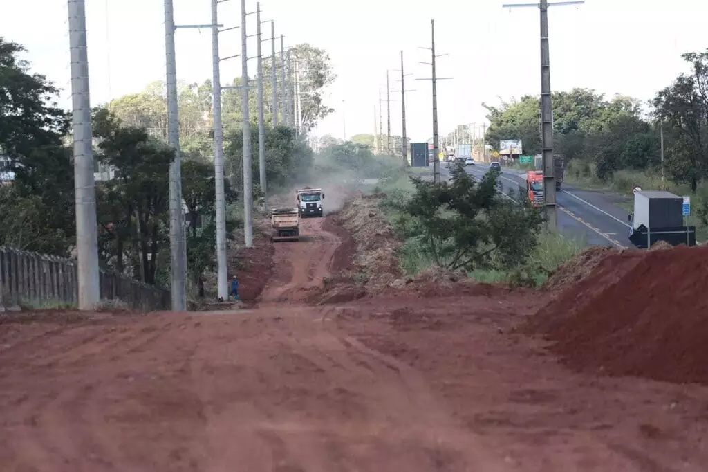 Come&Atilde;&sect;a obra de viaduto entre BR-163 e acesso &Atilde;&nbsp; Ch&Atilde;&iexcl;cara dos Poderes